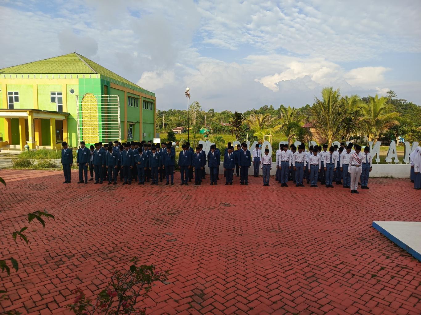 Judul Berita Pertama